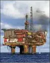  ??  ?? Ölbohrplat­tform in der Nordsee. Foto: imago stock