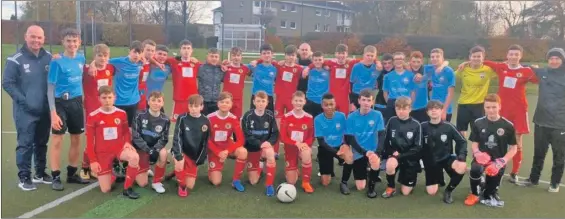  ??  ?? Campbeltow­n Pupils Youth 2005s and East Kilbride Rolls Royce 2005s teams who played on Sunday.