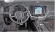  ??  ?? Volvo bestückt den XC 60 mit dem Infotainme­ntsystem aus dem XC 90.