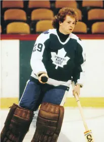  ?? STEVE BABINEAU / NHLI VIA GETTY IMAGES FILES ?? Toronto Maple Leafs goalie Mike Palmateer skates in a pre-game warm up against the Boston Bruins at Boston Garden.