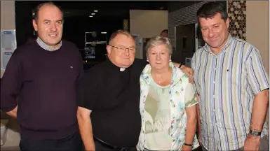  ??  ?? Fr John Byrne, Fr Richard Redmond, Doreen Moran and Paul Murphy