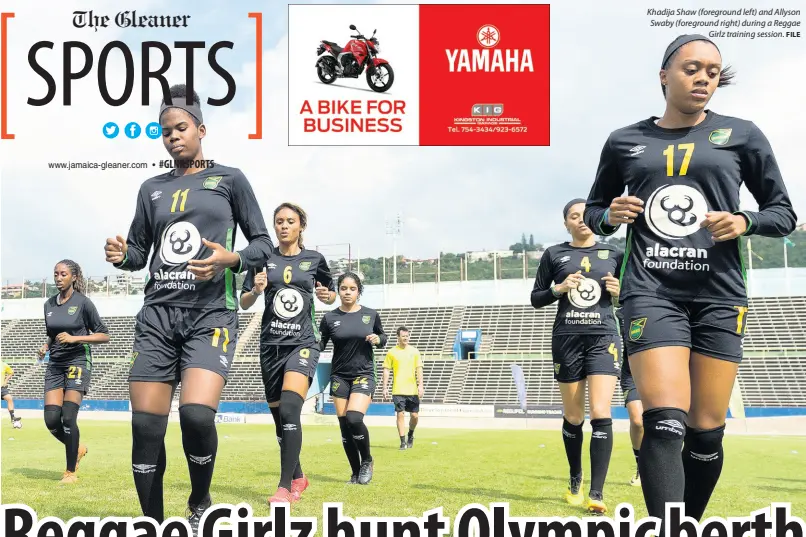  ?? FILE ?? Khadija Shaw (foreground left) and Allyson Swaby (foreground right) during a Reggae Girlz training session.