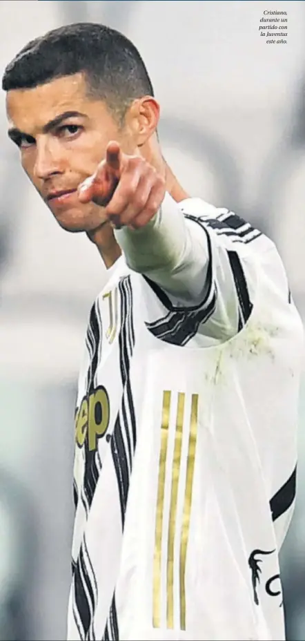  ??  ?? Cristiano, durante un partido con la Juventus este año.