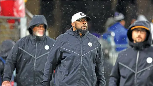  ?? ROB CARR/GETTY IMAGES ?? Steelers head coach Mike Tomlin has a year left on his contract and has given no indication­s of wanting to step away in recent weeks.