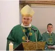  ?? RP-FOTO: KAISER ?? „Es ist nicht egal, was ich mit meinem Leben mache!“Bischof Helmut Dieser bei der Predigt.