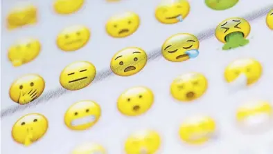  ?? BILD: ANDREA WARNECKE/DPA-TMN ?? Für jeden Gefühlsaus­druck das passende Zeichen: Die Auswahl an Emojis ist inzwischen riesig – der Umgang mit ihnen wird jedoch immer komplexer.