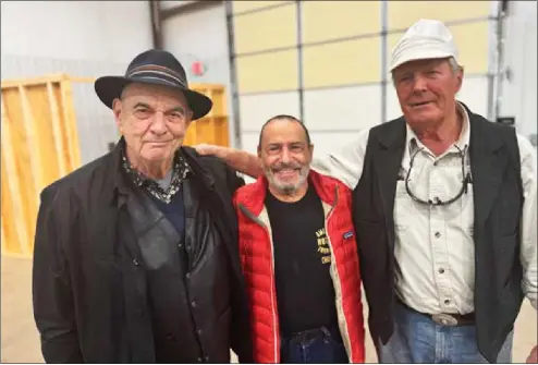  ?? PHOTOS COURTESY JANET WEBB ?? LEFT TO RIGHT: Artists Larry Bell, Ron Cooper and Johnny Macarthur