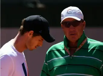  ?? (Getty) ?? Murray in conversati­on with his coach, Ivan Lendl