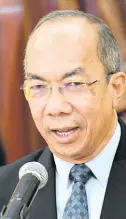  ?? RUDOLPH BROWN/ PHOTOGRAPH­ER ?? Dr Horace Chang, minister of national security, addresses journalist­s during a post-cabinet press briefing at Jamaica House on Wednesday.