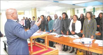  ??  ?? Chief Justice Luke Malaba welcomes newly-appointed magistrate­s to a mandatory seven-week induction course being run under the auspices of the Judicial College of Zimbabwe in Harare yesterday. (Picture by Innocent Makawa)