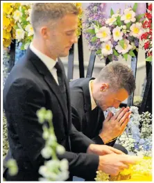  ??  ?? SORROW: Ace Vardy visits the shrine in Bangkok