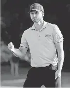  ?? WARREN LITTLE/ GETTY IMAGES ?? Tournament winner Daniel Gavins celebrates after his eventful 18th hole Sunday.