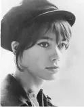  ??  ?? François Hardy, cantante, modelo y actriz francesa, icono de los años sesenta. Retrato de 1965.