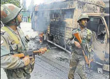  ?? AFP ?? Security personnel patrol a road following clashes with supporters of Gorkha Janmukti Morcha (GJM) in Darjeeling on Saturday.