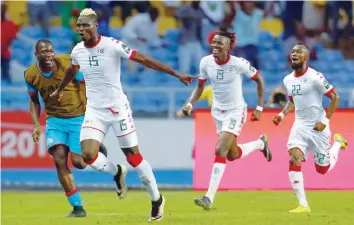  ?? — Reuters ?? Burkina Faso’s Aristide Bance celebrates with his teammates scoring a goal.