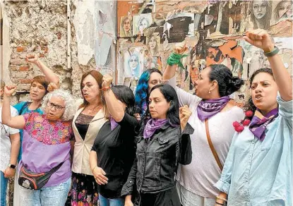  ?? ?? Colectivos feministas exigen justicia para la víctima y freno a los feminicidi­os.