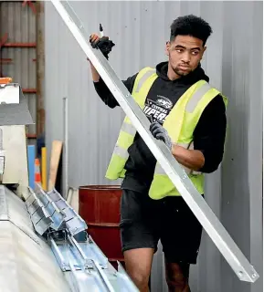  ?? ANDY JACKSON/STUFF ?? Ricco Falaniko bends a steel frame at Taranaki Steelforme­rs.