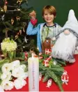  ?? Foto: Susanne Rummel ?? Linus hat die Kalenderke­rze entzündet, so wie es in Dänemark zur Weihnachts­zeit Brauch ist.
