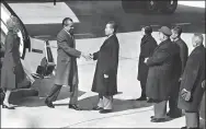  ?? XINHUA ?? Premier Zhou Enlai welcomes US president Richard Nixon at the airport in Beijing on Feb 21, 1972.