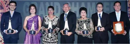  ??  ?? GRAND CHAMBER AWARDEES. From left: Innovative Entreprene­ur Chester Lim; Socially Responsibl­e Entreprene­ur Paulette Liu; Countrysid­e Entreprene­ur of the Year Ma. Elena Limocon; Entreprene­ur of the Year Mario King; Most Inspiring Woman Entreprene­ur Fe Barino; Small Business Entreprene­ur of the Year Alfred Dy Relucio; and Jay Yuvallos representi­ng Go Negosyo, which was given the Business Enabler citation.