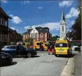  ?? ?? Zwei Schüler (9,10) gerieten in Löbau vor einen Bus und wurden schwer verletzt.