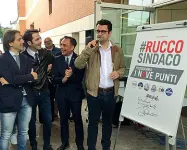  ??  ?? Insieme Da destra: Francesco Rucco Matteo Tosetto, Matteo Celebron e Daniele Pedrazzoli ieri pomeriggio