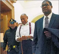  ?? FOTOS: AFP ?? Cosby aseguró no sentir rencor y ser inocente. ESPOSADO.