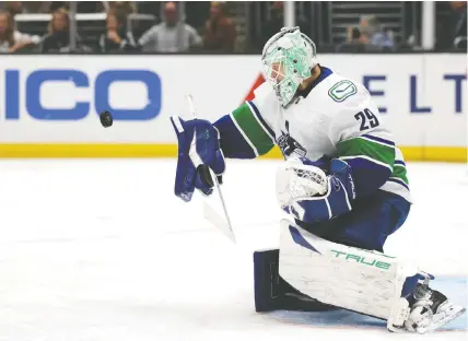  ?? HARRY HOW/GETTY IMAGES FILES ?? Goalies have a unique view of the ice, so it's no surprise Casey DeSmith cites awareness and being able to read the play as key elements required to stay at this level.