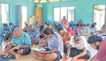  ?? Picture: MINISTRY OF TRADE ?? Co-operative training on Ovalau by the Ministry of Trade, Co-operatives, Small and Medium Enterprise­s and Communicat­ions.