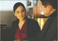  ?? STEPHEN SCOTT/SHAFTESBUR­Y/GREENPOINT PRODUCTION­S ?? Archie Panjabi stars as Kendra Malley in Departure. She was also the first actress of Asian ancestry to win an Emmy for her role in The Good Wife.