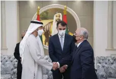  ?? Hamad Al Kaabi / Ministry of Presidenti­al Affairs ?? Sheikh Mohamed receives condolence­s from Ali Asadov, Prime Minister of Azerbaijan, at the palace