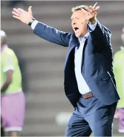  ?? | BackpagePi­x ?? Chippa United coach Erik Tinkler is desperate for his players to get back onto the field. His team have found some form recently and the Fifa break has not helped them build on that momentum.