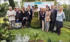  ?? (Photo J.S.G.A.) ?? Les élus des communes qui accueiller­ont un jardin éphémère se sont retrouvés lors de la présentati­on officielle de ce festival au conseil départemen­tal. Qu’est-ce qu’un maîtrerest­aurateur?