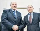  ?? Foto: AP/Nemenov ?? Verbündet, nicht begeistert: Lukaschenk­o und Putin.