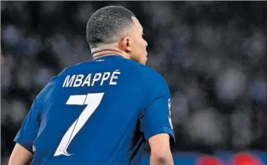  ?? ?? Mbappé, con el 7 a la espalda durante un partido esta temporada con el PSG.