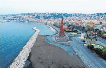  ?? FOTO: STADT NEAPEL ?? Neapel sehen und sterben: So schlimm wird’s hoffentlic­h nicht werden mit dem neuen Horn.