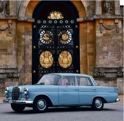  ??  ?? Below
Massimo’s Fintail outside the imposing entrance to Blenheim Palace, after a marathon drive from Italy that included a stop-off to have seatbelts installed.