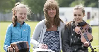  ??  ?? Hannah, Cindy and Sarah Hayes from Roundwood Comhaltas.