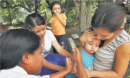  ??  ?? Alerta. La Organizaci­ón Panamerica­na de la Salud ha emitido alerta porque una docena de países de las Américas registra rebrotes de sarampión.