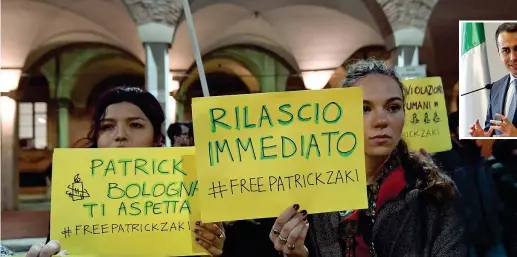  ?? (G. Schicchi/fotogramma) ?? I compagni di studi Allievi dell’università di Bologna dove Patrick Zaki frequentav­a il master si sono mobilitati per chiedere il rilascio del loro compagno