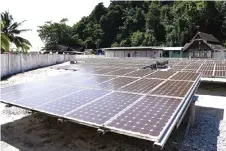  ?? — Bernama photo ?? Public Islamic Bank launched the Solar Panel Financing for residentia­l houses aimed exclusivel­y for existing Public Islamic Bank and Public Bank house financing customers.