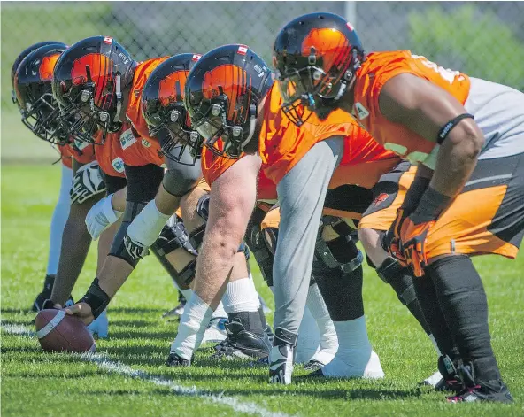  ?? RIC ERNST/PNG FILES ?? With five starters either new to the team or new to their deployment on the offensive line, the B.C. Lions’ protection unit has been a driver in the Lions’ surprising 3-1 start. It’s not hard to understand why when considerin­g they average 6-foot-6 and...