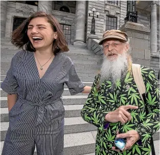  ?? ROBERT KITCHIN/STUFF ?? Chlo¨e Swarbrick with cannabis advocate Gary Chiles last month. Despite the referendum defeat, drug law reform is staying on the political agenda, she says.