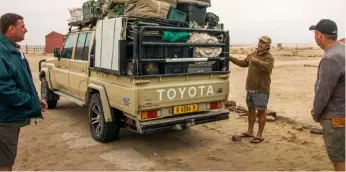  ??  ?? HIT THE ROAD, JACK. (clockwise from the top) Make sure all your gear is packed and secured, because once you leave the last campsite in the Skeleton Coast National Park, you’re on your own and need to be self-sufficient.