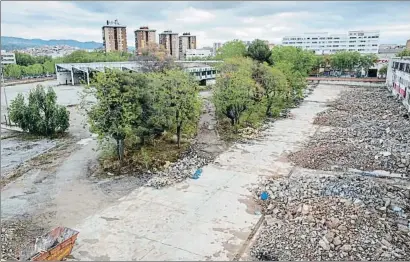  ?? MANÉ ESPINOSA ?? Los terrenos de la antigua Mercedes Benz equivalen a casi nueve manzanas del Eixample