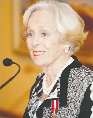  ?? LYLE ASPINALL ?? Jeanne Lougheed speaks after receiving a Queen Elizabeth II Diamond Jubilee medal in 2012.