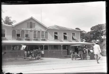  ??  ?? Charles W. Blackburne. “Demerara Ice House” (circa 1897-1912). Photograph accessed online at Internatio­nal Center of Photograph­y. Available at: https://www.icp.org/browse/archive/objects/demerara-ice-house-georgetown-demerara