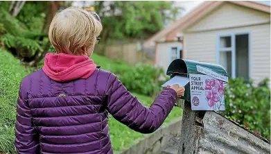  ??  ?? Wellington Sexual Abuse HELP Foundation’s annual street appeal usually brings in about $40,000 but, with collectors less effective on the streets post-lockdown, it’s taking the appeal to letterboxe­s.