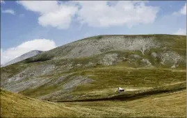  ??  ?? Le Mercantour et ses grands espaces naturels ont été particuliè­rement prisés à la sortie du confinemen­t. (Photo D. M.)