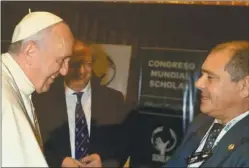  ?? CEDOC PERFIL ?? CON EL PAPA. Mallo tenía un arma que sería la del crimen de Unicenter.